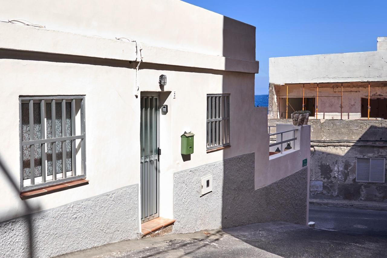 Beautiful Apartment In Front Of The Sea !!!! El Escobonal Exterior photo