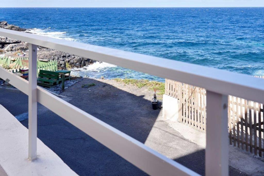 Beautiful Apartment In Front Of The Sea !!!! El Escobonal Exterior photo